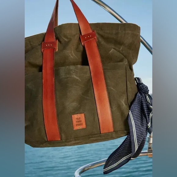 New We The Free Long Weekend Bag!!🔥🔥🔥 - Picture 3 of 16